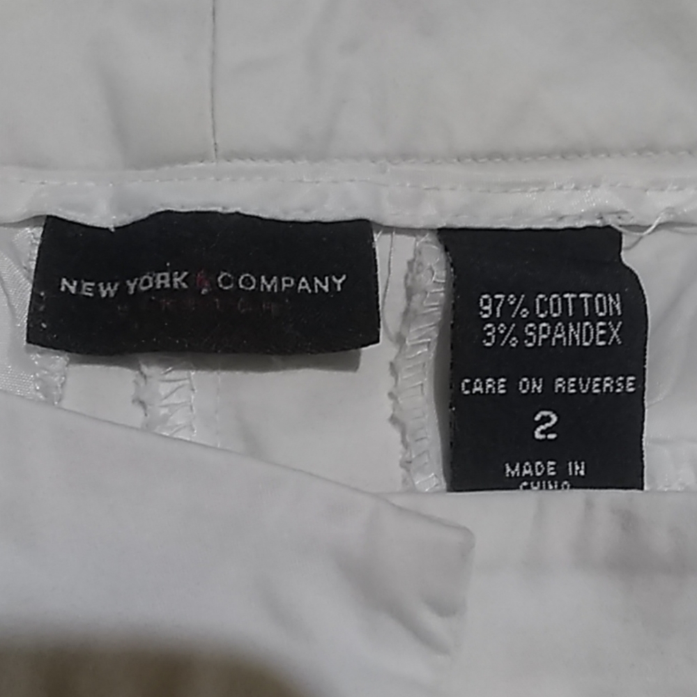 New York & Co Capri Size 2 - Picture 6 of 6